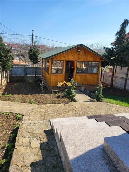 Casă individuală cu 5 camere cu Canalizare în Central