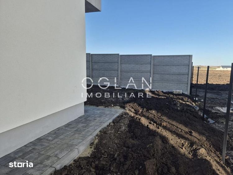 Casă cu 5 camere cu Teren 441 Mp în Șura Mică