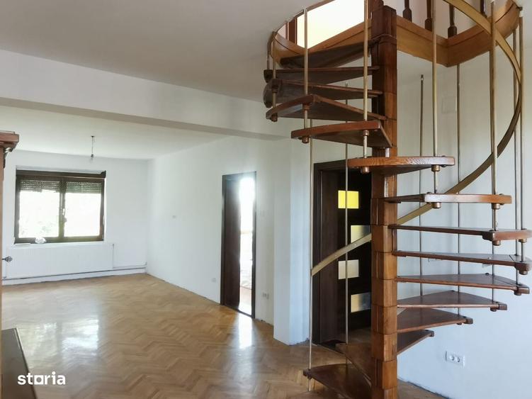 Apartament cu 4 camere în Bălcescu