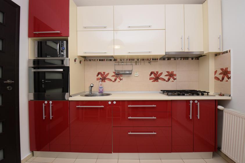 Apartament cu 2 camere decomandat în Titan