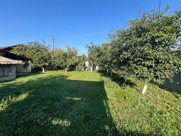 Casă cu 4 camere în Lungulețu