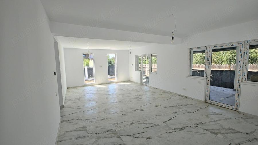 Casă cu 5 camere cu Teren 410 Mp în Pasărea