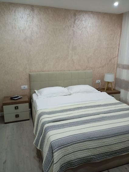 Apartament cu 2 camere semidecomandat în Ultimul leu