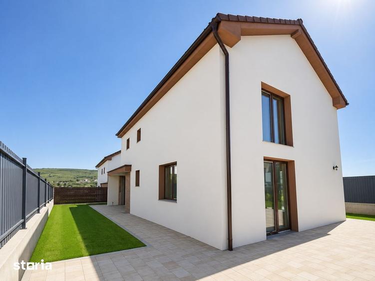 Casă cu 4 camere cu Teren 442 Mp în Central