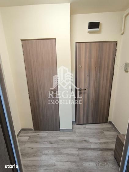 Apartament cu 2 camere semidecomandat în Micro 4