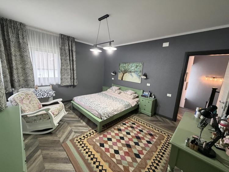 Casă individuală cu 4 camere cu Teren 414 Mp în Cetate