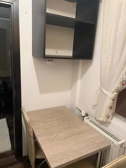 Garsonieră decomandată, mobilată în Badea Cârțan