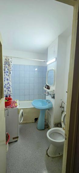 Apartament cu 2 camere decomandat în Exterior Vest