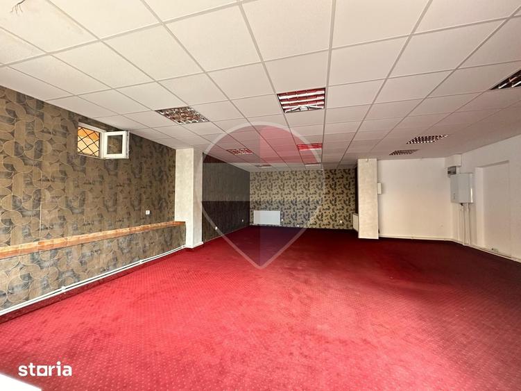 Spațiu comercial, de 70 mp, în Central