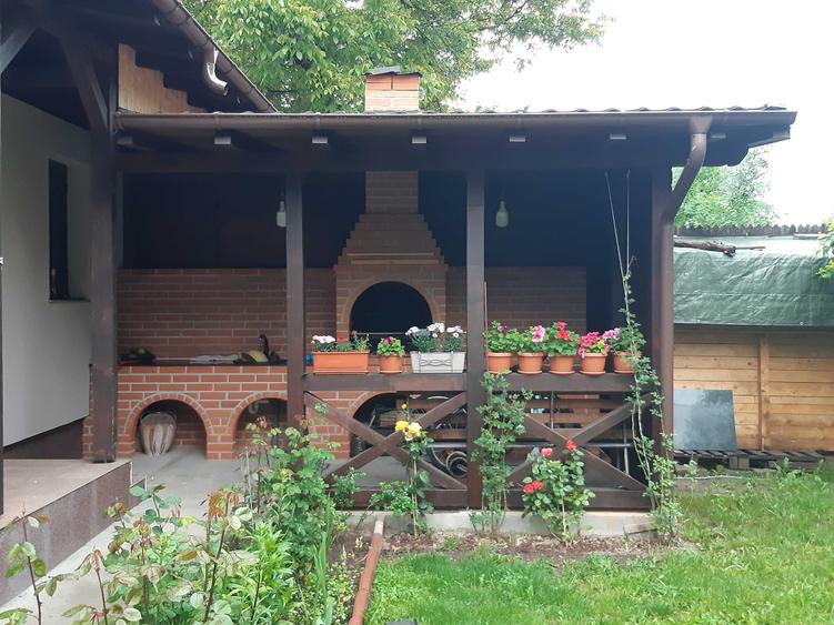 Casă cu 4 camere în Central