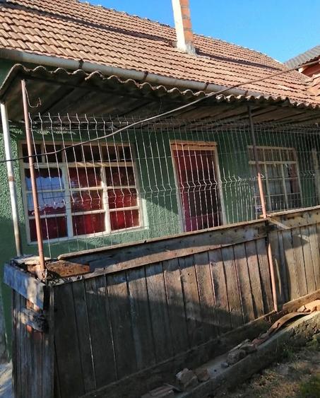 Casă cu 2 camere cu Teren 108 Mp în Central