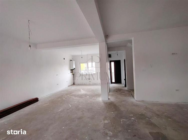 Casă cu 5 camere cu Teren 400 Mp în Central