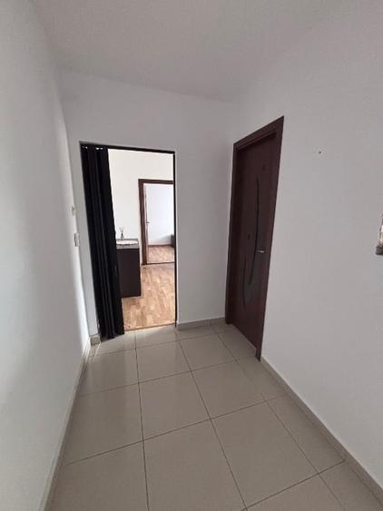 Apartament cu 2 camere nedecomandat, mobilat în Girocului