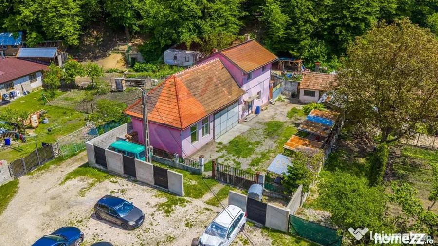 Casă cu 4 camere cu Teren 587 Mp în Colonia 1 Mai