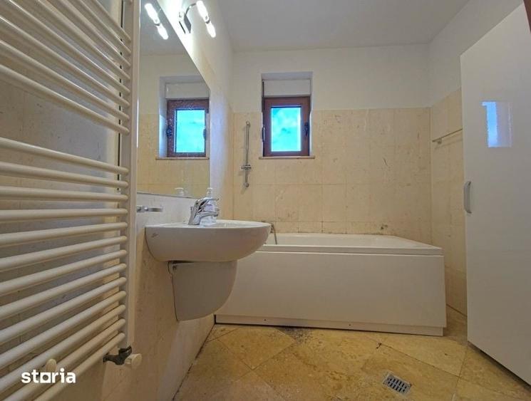 Apartament cu 3 camere decomandat în Grivița