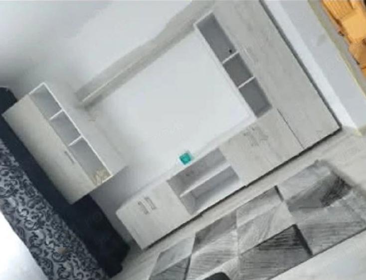 Apartament cu 2 camere semidecomandat, mobilat în Ozana
