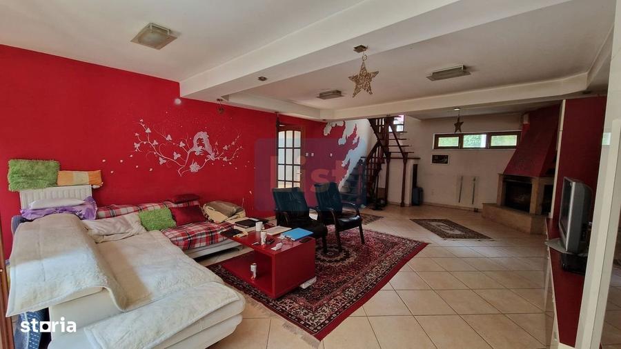 Casă cu 3 camere în Firiza