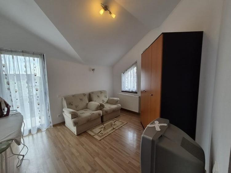 Casă individuală cu 4 camere cu Teren 504 Mp în Domnești
