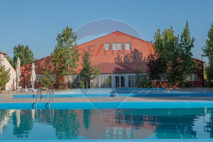 Spațiu comercial, de 2,500 mp, în Mânăstirea