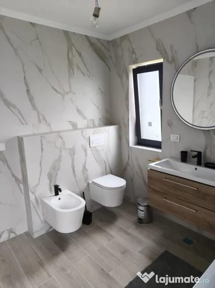 Casă cu 4 camere cu Teren 480 Mp în Bârnova