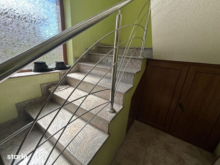 Casă cu 4 camere decomandat cu Teren 1812 Mp în Zădăreni
