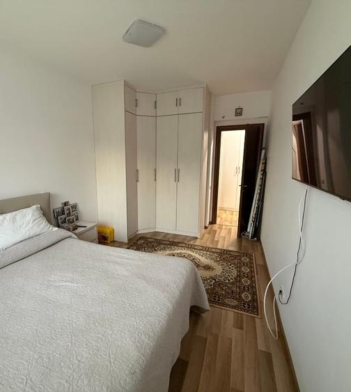 Apartament cu 2 camere decomandat, mobilat în Sisești