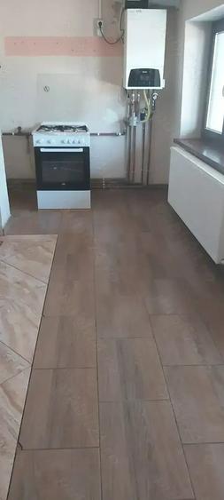 Casă cu 5 camere cu Teren 711 Mp în Vladimirescu