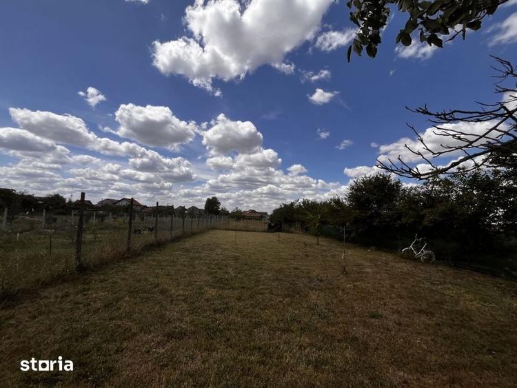 Casă cu 3 camere cu Teren 1094 Mp în Exterior Nord
