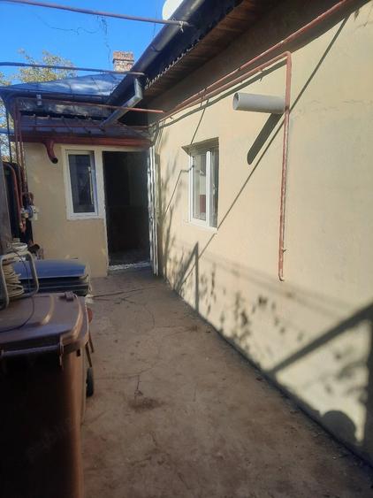 Casă cu 3 camere cu Teren 775 Mp în Central