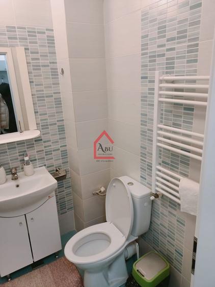 Apartament cu 3 camere, mobilat în Centru Civic