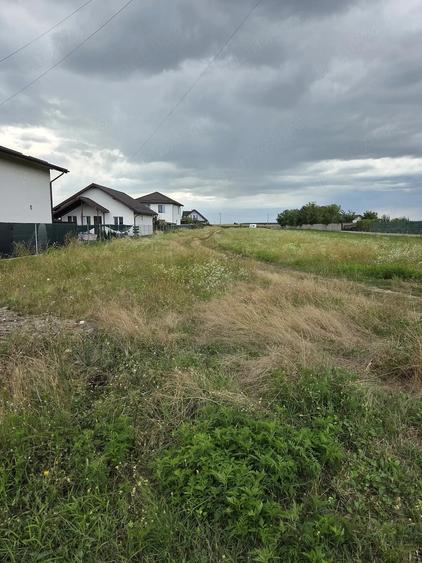 Teren de 920 mp, în Strejnicu