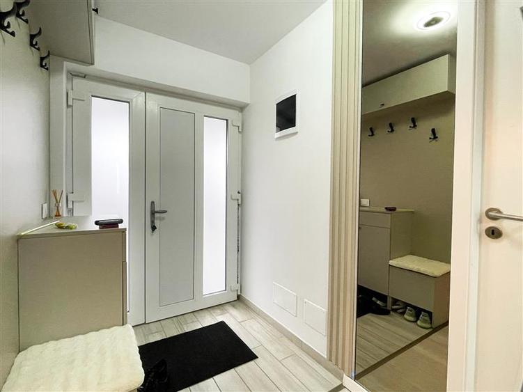 Casa cu 3 camere, 400mp, de vanzare in Miroslava-Ciurbesti - 12