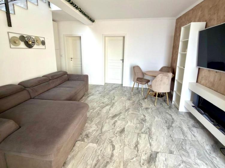 Casă cu 3 camere cu Canalizare în Giroc