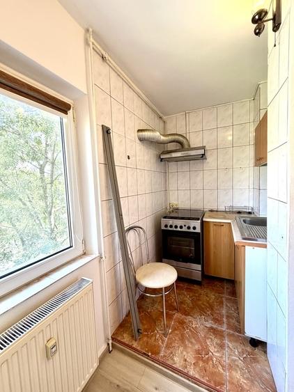Garsonieră decomandată în Nord