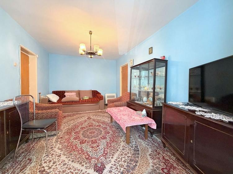 Apartament 3 camere  Etaj 2/4 | Metrou Costin Georgian - 2