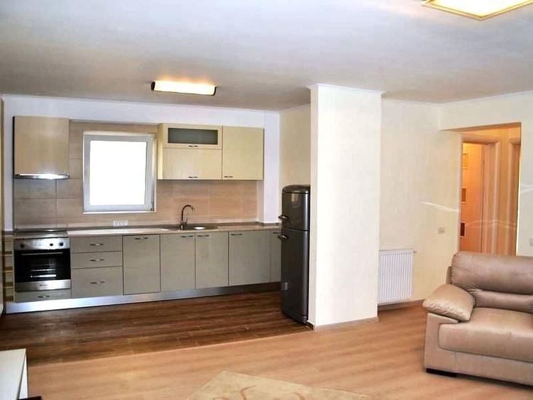 Apartament cu 3 camere în Primăverii