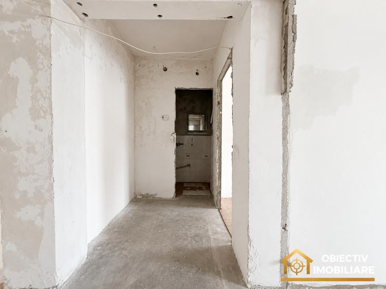 Apartament cu 3 camere decomandat în 1 Mai
