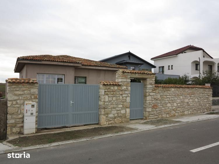 Casă cu 3 camere cu Teren 400 Mp în Limanu