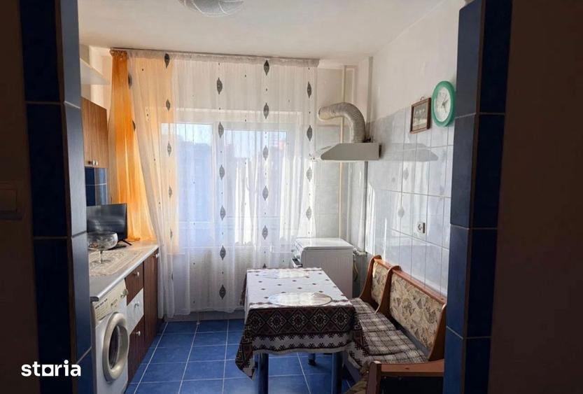 Apartament cu 2 camere semidecomandat în Domnești
