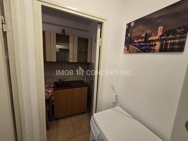 Garsonieră decomandată, mobilată în Malu Roșu