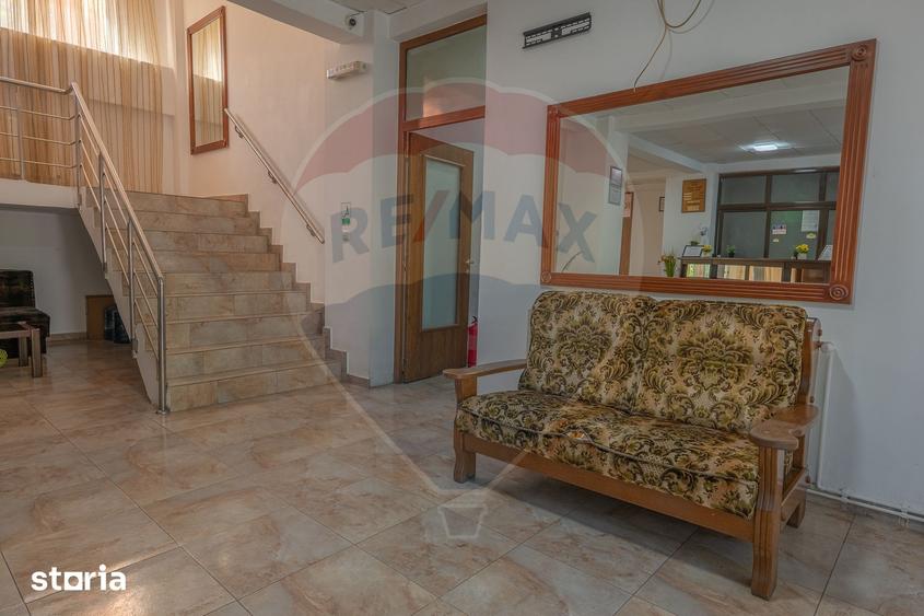 Spațiu comercial, de 3,250 mp, în Central