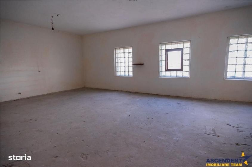 Casă cu 4 camere în Sânzieni