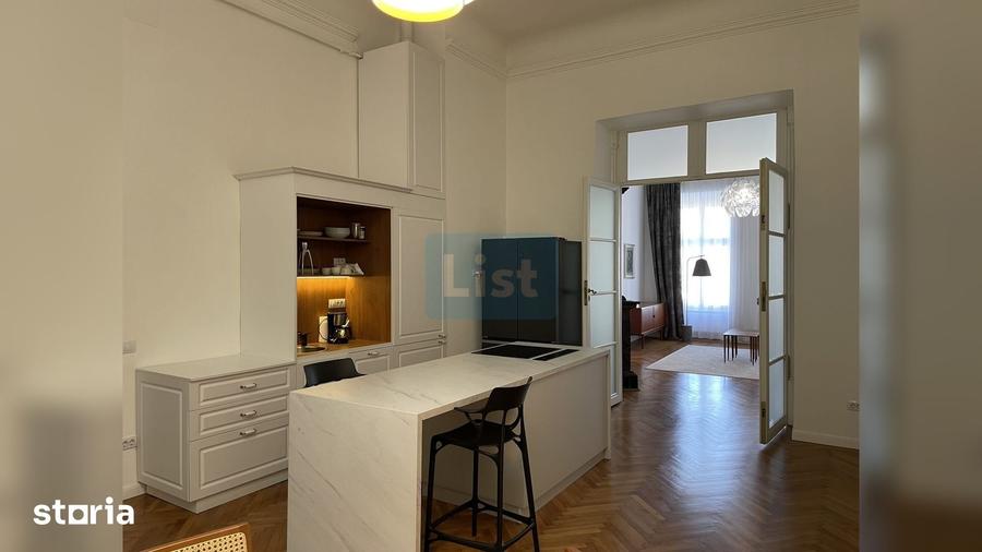 Apartament cu 4 camere semidecomandat, mobilat în Ultracentral