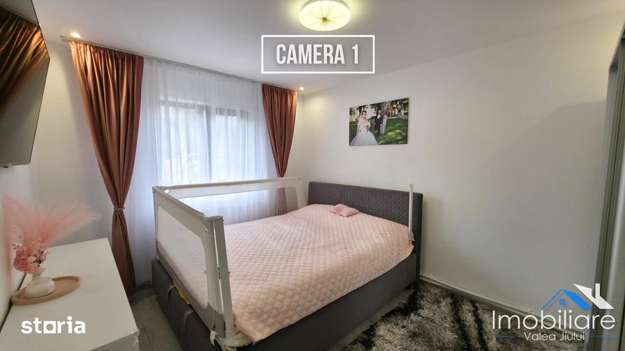Casă cu 4 camere cu Teren 1711 Mp în Uric
