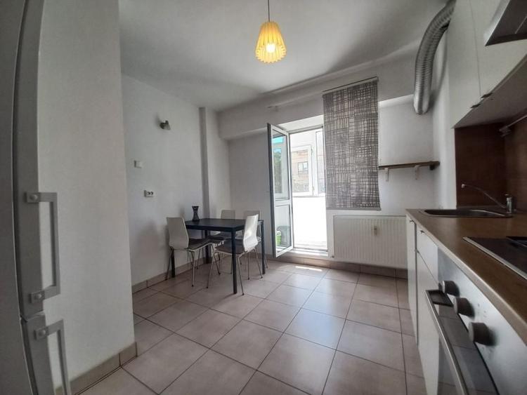 Apartament cu 2 camere decomandat, mobilat în Panduri