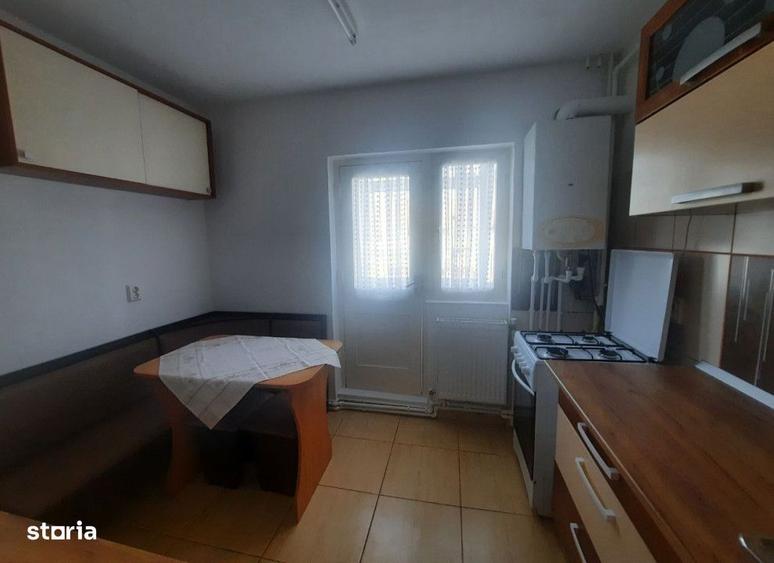 Apartament cu 2 camere, mobilat în Calea Romanului