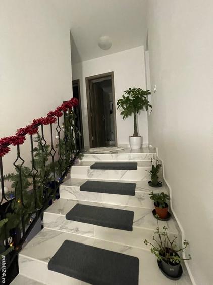 Casă cu 3 camere în Berceni