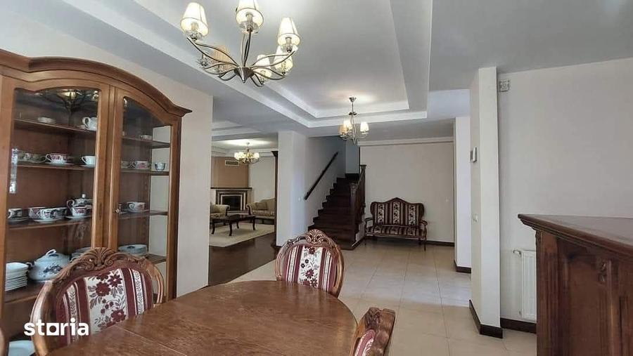 Casă cu 5 camere cu Teren 400 Mp în Miroslava
