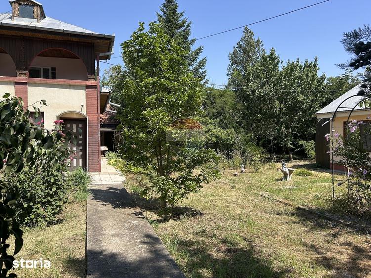 Casă cu 5 camere cu Teren 1129 Mp în Grădiștea