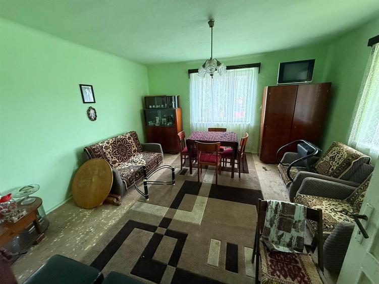Casă individuală cu 2 camere cu Teren 6600 Mp în Așchileu Mare